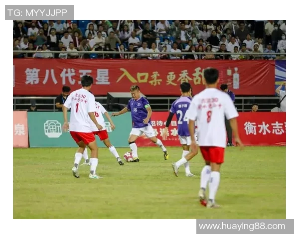 足球明星们在微博上分享生活点滴与赛场瞬间的精彩互动