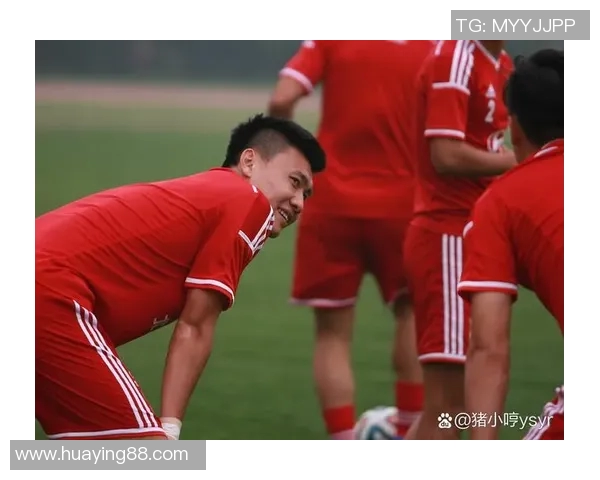 中国男足球明星风采展示球场上的英俊与激情尽显无遗